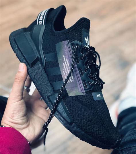 fake nmd adidas|adidas nmd r1 v2 black.